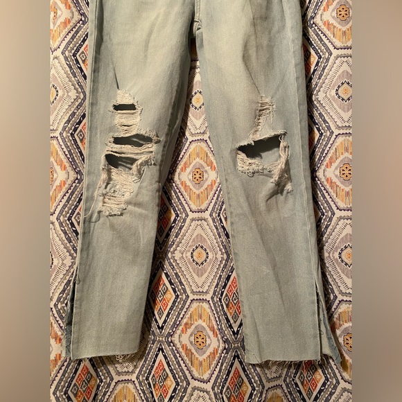 high waisted ripped jeans - Picture 7 of 9